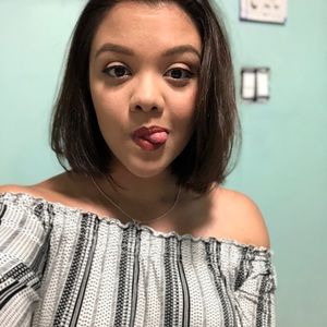 Meet your Posher, Stephanie